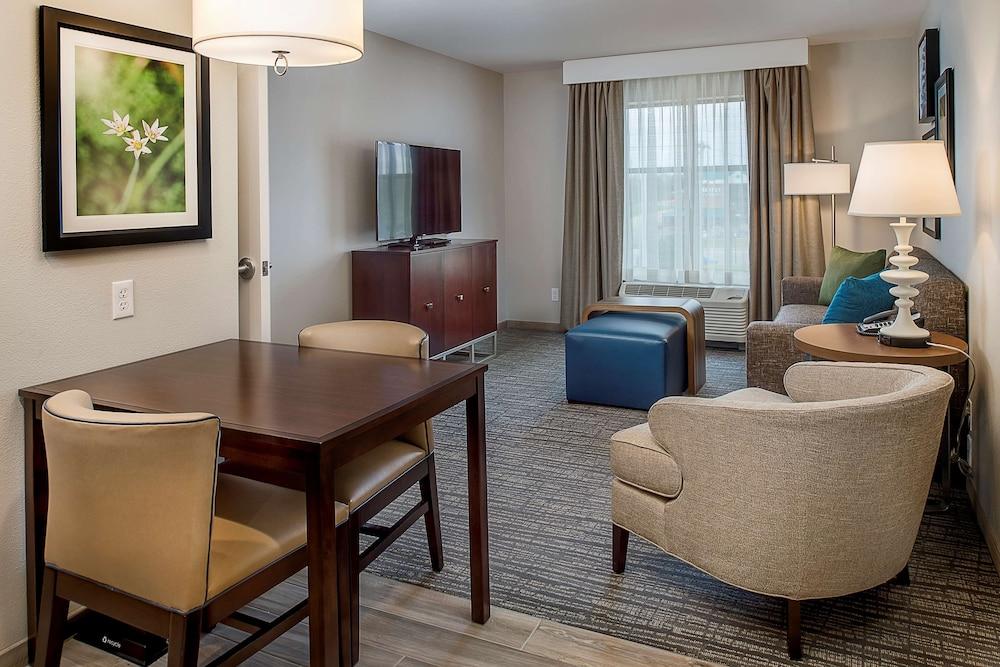 โฮมวูด สวีท บาย ฮิลตัน เซนต์หลุยส์ เวสต์พอร์ต Hotel แมรีแลนด์ไฮท์ส ภายนอก รูปภาพ