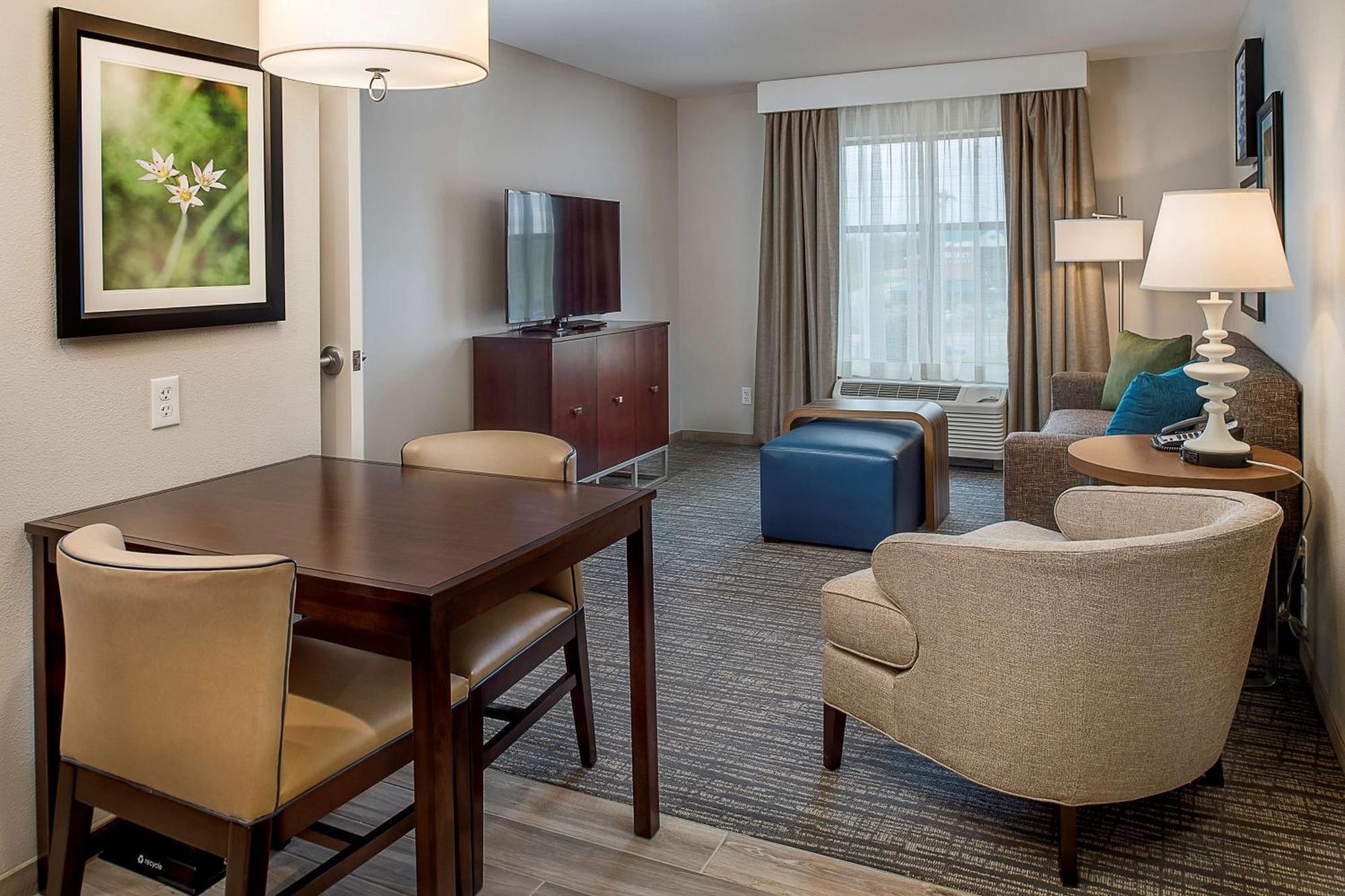 โฮมวูด สวีท บาย ฮิลตัน เซนต์หลุยส์ เวสต์พอร์ต Hotel แมรีแลนด์ไฮท์ส ภายนอก รูปภาพ